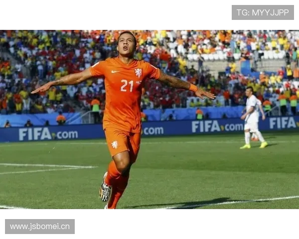 弗林蓬右路表现稳健，助力荷兰队进攻持续提升