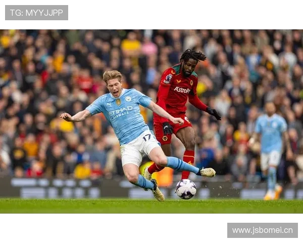 曼城进攻结构的变化:从中路集中策略到战术调整,影响赛季争冠走势