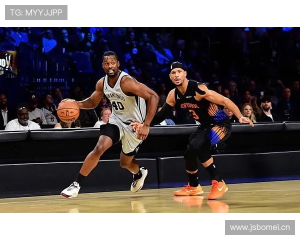 斯科蒂·巴恩斯无球跑动提升得分爆发 超越队友关键时刻表现